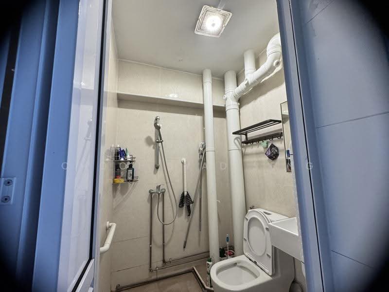 22 Queen's Close, 22 Queen's Close, Alexandra / Commonwealth, Room Rental, 220 sqft, HDB Flat For Rent, by Chooi Syad Seng, 24186681 - PropertyGuru.com.sg