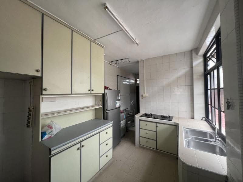 Walk Up Unit at Balestier Road No Facilities Good for Coliving Tenants, Balestier Road, Balestier / Toa Payoh, 3 Bedrooms, 1,200 sqft, Walk-up Apartment For Rent, by Ron Quek 郭伟洋, 24187202 - PropertyGuru.com.sg