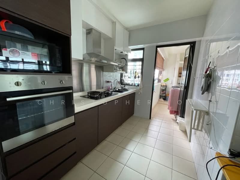 28D Dover Crescent, 28D Dover Crescent, 3 Bedrooms, 1,023 sqft, HDB Flat For Rent, by Christopher Low, 24187324 - PropertyGuru.com.sg