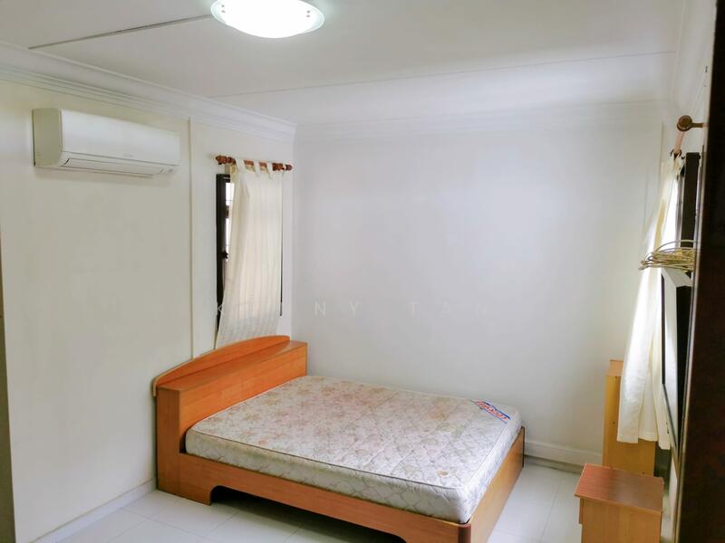 For Rent - 116B Rivervale Drive