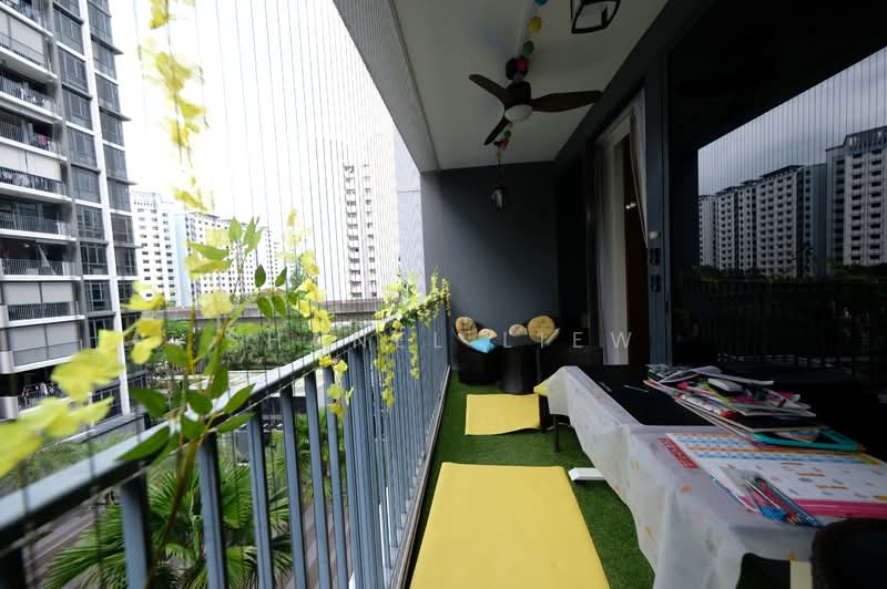 La Fiesta, 64 Sengkang Square, 4 Bedrooms, 1,420 sqft, Condominium For Sale, by Shanel Liew, 24189150 - PropertyGuru.com.sg