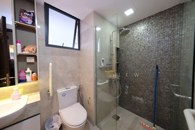 La Fiesta, 64 Sengkang Square, 4 Bedrooms, 1,420 sqft, Condominium For Sale, by Shanel Liew, 24189150 - PropertyGuru.com.sg