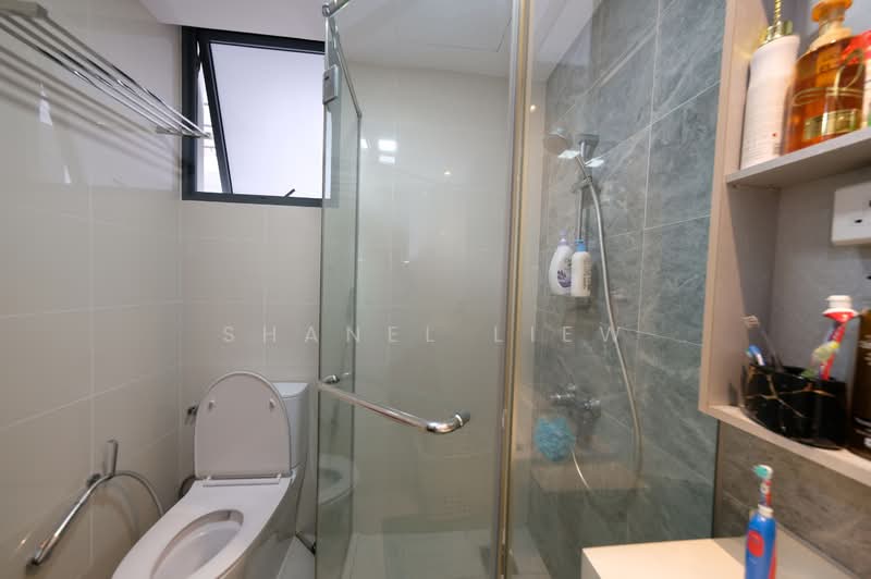 La Fiesta, 64 Sengkang Square, 4 Bedrooms, 1,420 sqft, Condominium For Sale, by Shanel Liew, 24189150 - PropertyGuru.com.sg