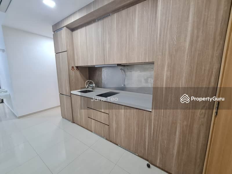 Open-concept Kitchen