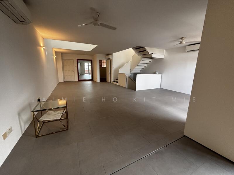 For Rent - Mount Faber Lodge