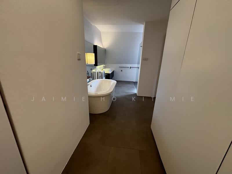 For Rent - Mount Faber Lodge
