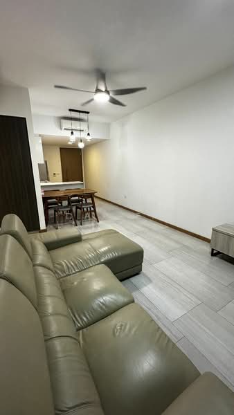 Lakeville, 9 Jurong Lake Link, 3 Bedrooms, 872 sqft, Condominium For Rent, by Darren Lim, 24190092 - PropertyGuru.com.sg