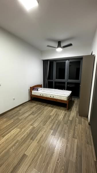 Lakeville, 9 Jurong Lake Link, 3 Bedrooms, 872 sqft, Condominium For Rent, by Darren Lim, 24190092 - PropertyGuru.com.sg