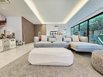 For Sale - *RARE LIKE BRAND NEW* Semi Detached in Heart of Serangoon Gardens