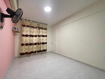 For Rent - 210 Serangoon Central