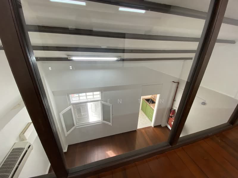 Tras Street Shophouse. Near Tanjong Pagar MRT and Maxwell MRT, Tras Street/ Duxton Hill/ Duxton Road, 1,200 sqft, Office For Rent, by Vivien Tan, 24192097 - CommercialGuru.com.sg