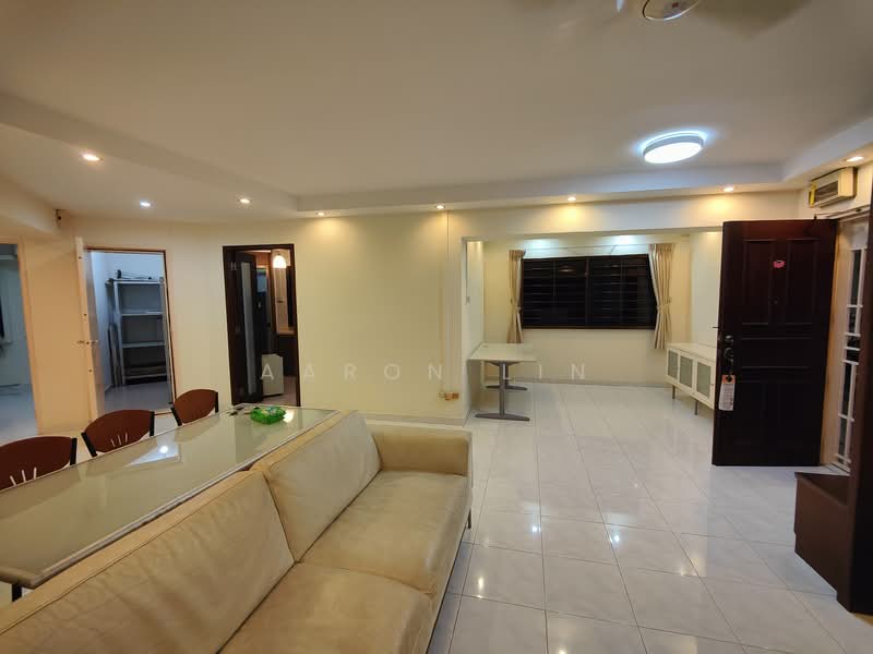 226B Compassvale Walk, 226B Compassvale Walk, 3 Bedrooms, 1,302 sqft, HDB Flat For Rent, by Aaron Lin, 24193006 - PropertyGuru.com.sg