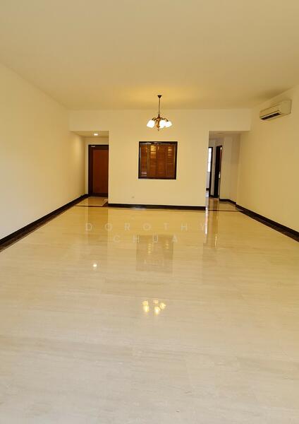 Spacious dining room