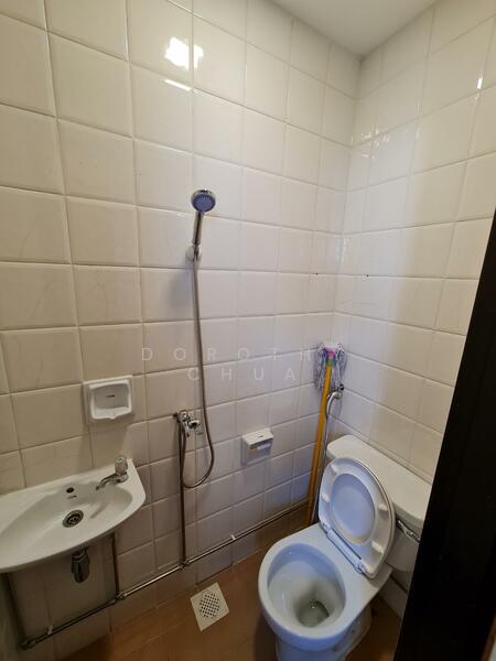 Helper's toilet