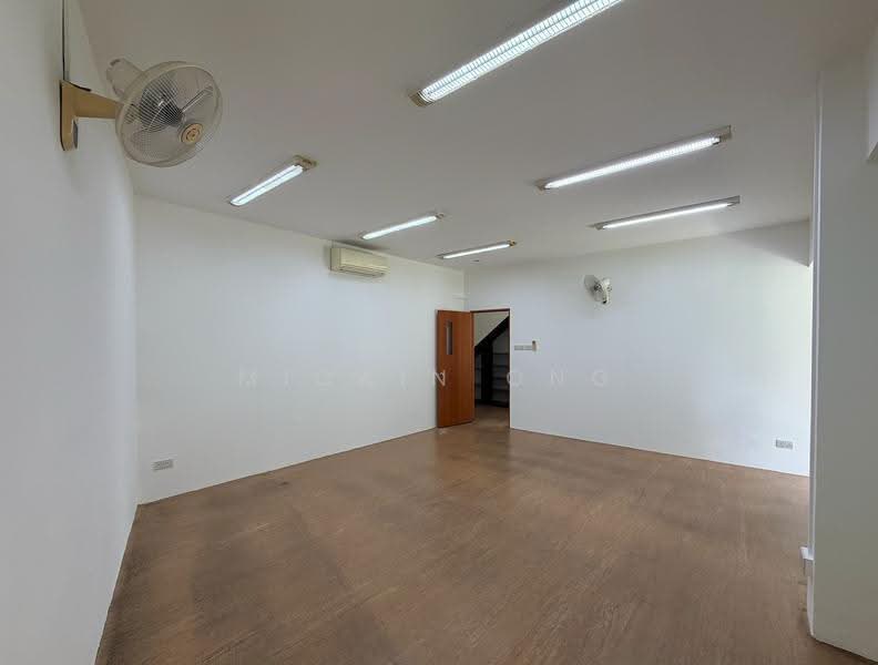 574 Ang Mo Kio Avenue 10, 574 Ang Mo Kio Avenue 10, Ang Mo Kio / Bishan / Thomson, 2,110 sqft, Shop / Shophouse For Sale, by Micain Ong, 24194843 - CommercialGuru.com.sg