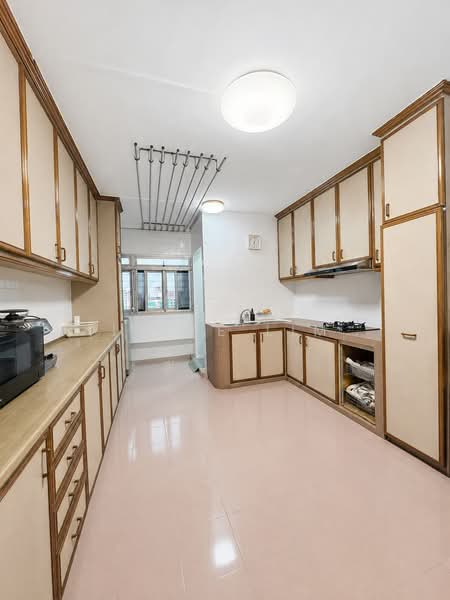 647 Pasir Ris Drive 10, 647 Pasir Ris Drive 10, 3 Bedrooms, 1,593 sqft, HDB Flat For Rent, by Irene Lim, 24197014 - PropertyGuru.com.sg
