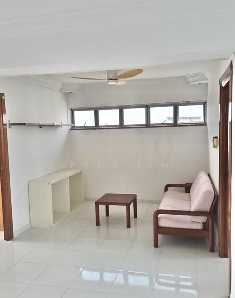 647 Pasir Ris Drive 10, 647 Pasir Ris Drive 10, Pasir Ris / Tampines, 3 Bedrooms, 1,593 sqft, HDB Flat For Rent, by Irene Lim, 24197014 - Living Room - PropertyGuru.com.sg