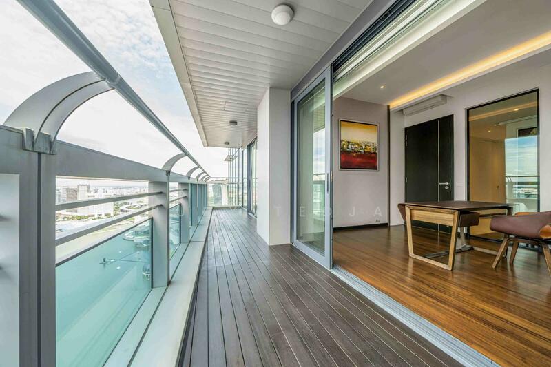 study room w attached balcony and city and bay view