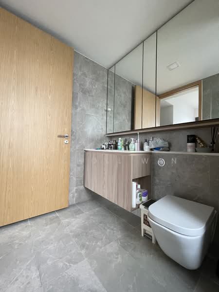 Twin VEW, 93 West Coast Vale, 3 Bedrooms, 1,066 sqft, Condominium For Rent, by Nicholl Wan, 24198694 - Attached bathroom - PropertyGuru.com.sg