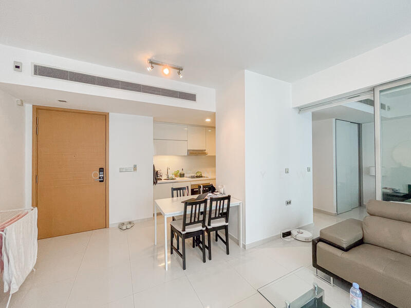 One Shenton, 1 Shenton Way, 1 Bedroom, 581 sqft, Condominium For Sale, by Ong Beng Yew, 24199283 - PropertyGuru.com.sg