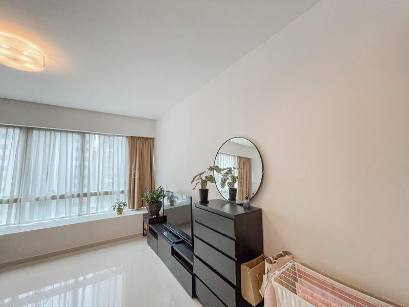 One Shenton, 1 Shenton Way, 1 Bedroom, 581 sqft, Condominium For Sale, by Ong Beng Yew, 24199283 - PropertyGuru.com.sg