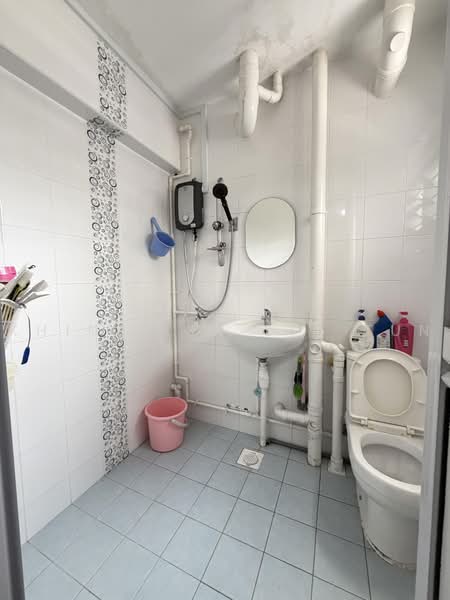 642 Yishun Street 61, 642 Yishun Street 61, 3 Bedrooms, 904 sqft, HDB Flat For Rent, by Khine Lin Lin Tun, 24200214 - PropertyGuru.com.sg