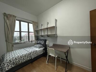For Rent - Landbay Condo