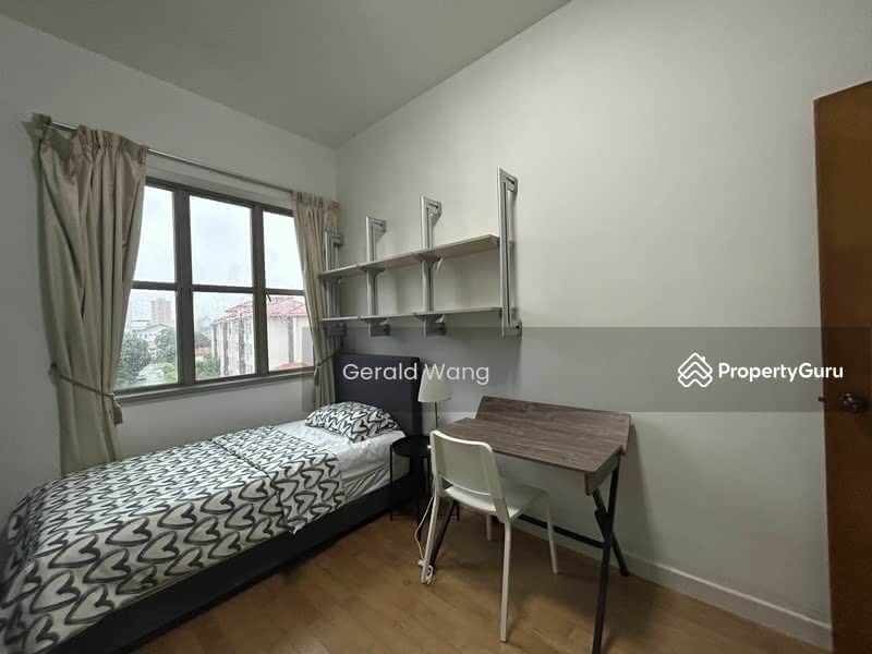 For Rent - Landbay Condo