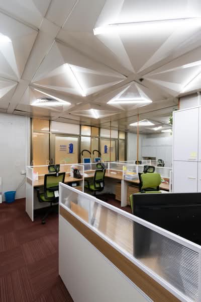 Peninsula Plaza, 111 North Bridge Road, 323 sqft, Office For Rent, by Caroline Ong, 24201855 - CommercialGuru.com.sg