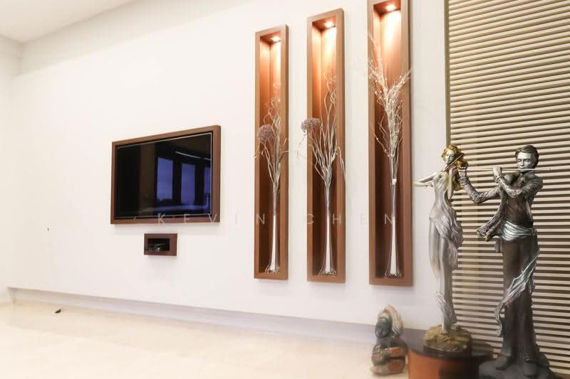Tastefully renovated hugh Corner Terrace for rent near Kovan MRT!, Kovan, Hougang / Punggol / Sengkang, 6 Bedrooms, 5,000 sqft, Terraced House For Rent, by Kevin Chen, 24202874 - PropertyGuru.com.sg