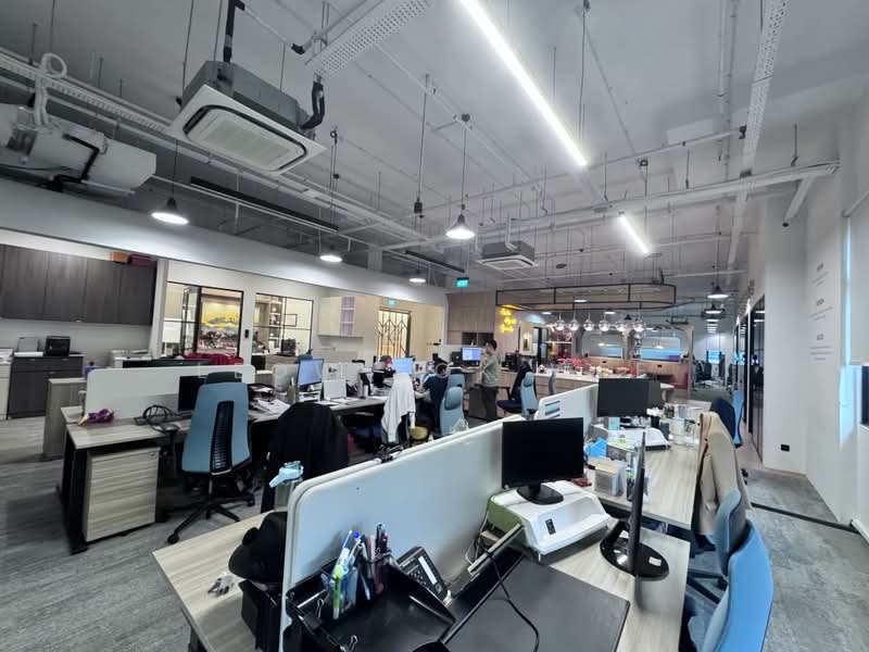 Tai seng fitted office @ 50 pax above mrt station, , 6,000 sqft, Light Industrial (B1) For Rent, by Leow Kok Wee, 24204442 - CommercialGuru.com.sg