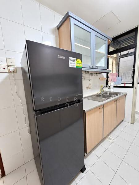 Marymount View, 11 Pemimpin Drive, Ang Mo Kio / Bishan / Thomson, 2 Bedrooms, 882 sqft, Apartment For Rent, by Frederick Foo, 24205225 - Kitchen - PropertyGuru.com.sg