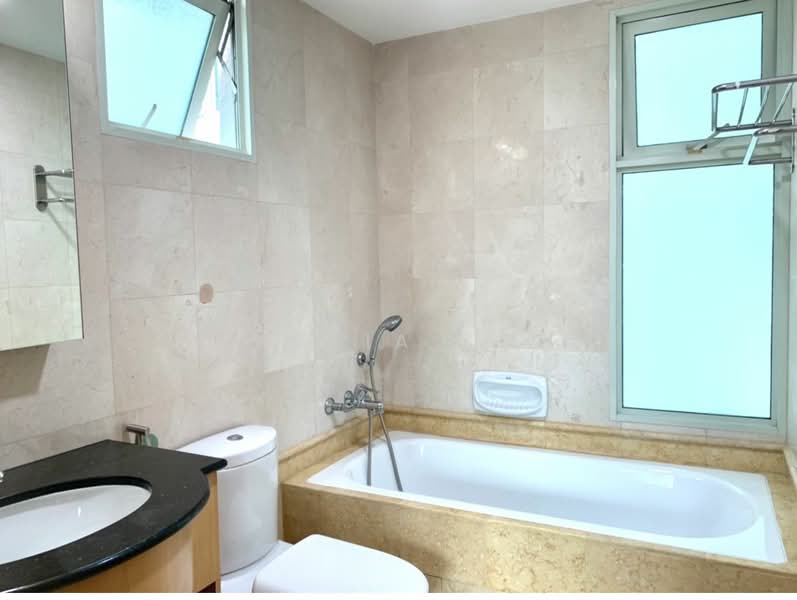 Queens, 16 Stirling Road, 3 Bedrooms, 1,195 sqft, Condominium For Rent, by Amelia Koh, 24206247 - PropertyGuru.com.sg