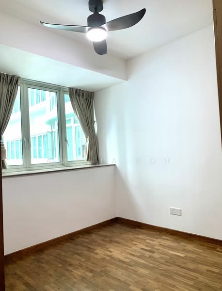 Queens, 16 Stirling Road, 3 Bedrooms, 1,195 sqft, Condominium For Rent, by Amelia Koh, 24206247 - PropertyGuru.com.sg