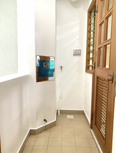 Queens, 16 Stirling Road, 3 Bedrooms, 1,195 sqft, Condominium For Rent, by Amelia Koh, 24206247 - PropertyGuru.com.sg