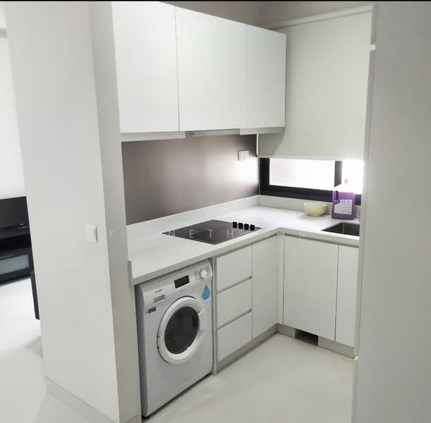 Neem Tree, 30 Jalan Kemaman, 2 Bedrooms, 710 sqft, Apartment For Rent, by Kenneth Sim, 24207612 - Fully equipped kitchen with oven and induction cookers - PropertyGuru.com.sg