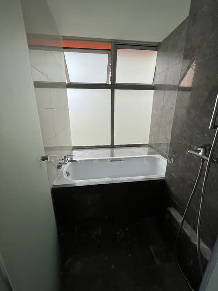 Caspian, 52 Lakeside Drive, 4 Bedrooms, 1,528 sqft, Condominium For Rent, by Stewart Lim, 24208771 - PropertyGuru.com.sg