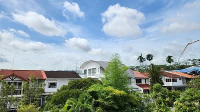 For Rent - Greenleaf Road