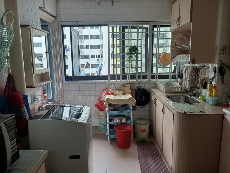 411 Commonwealth Avenue West, 411 Commonwealth Avenue West, Buona Vista / West Coast / Clementi New Town, Room Rental, 100 sqft, HDB Flat For Rent, by Desmond Lee, 24210386 - PropertyGuru.com.sg