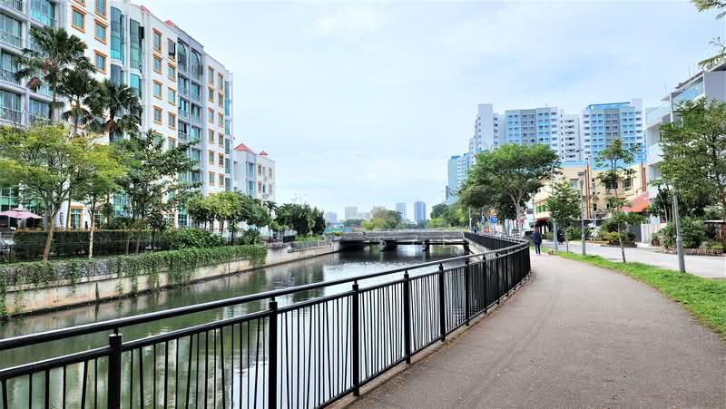 Sunflower View, 30 Lorong 36 Geylang, 3 Bedrooms, 1,023 sqft, Condominium For Sale, by G B Sze, 24211184 - PropertyGuru.com.sg
