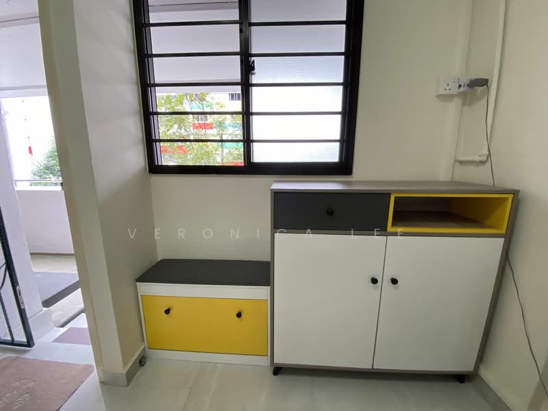 742 Yishun Avenue 5, 742 Yishun Avenue 5, 2 Bedrooms, 721 sqft, HDB Flat For Rent, by Veronica Lee, 24211323 - PropertyGuru.com.sg