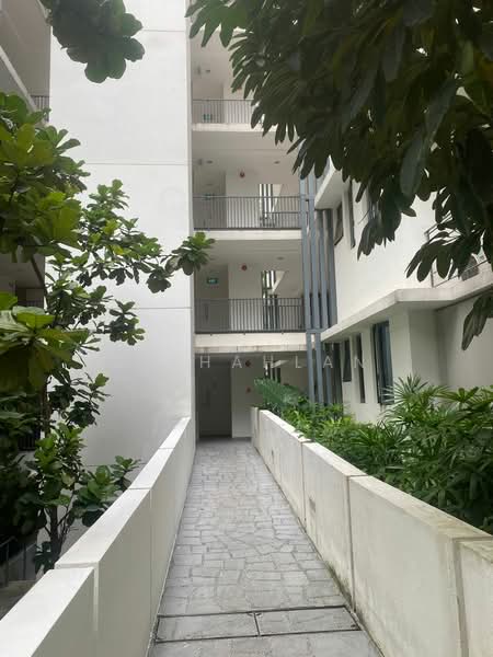 Hedges Park Condominium, 79 Flora Drive, 1 Bedroom, 484 sqft, Condominium For Rent, by S Shahlan, 24211937 - PropertyGuru.com.sg