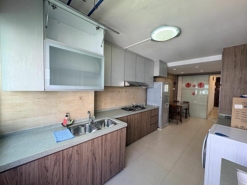 For Rent - 318 Clementi Avenue 4