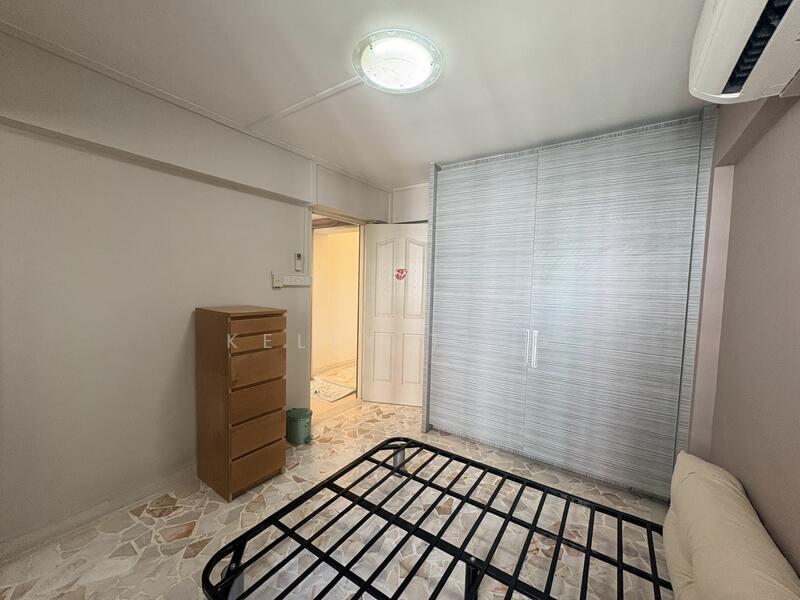 For Rent - 318 Clementi Avenue 4