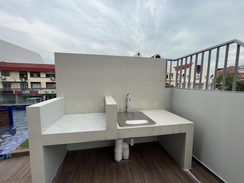 Sycamore Tree, 2 Fowlie Road, East Coast / Marine Parade, 1 Bedroom, 355 sqft, Apartment For Rent, by Joan Loh, 24213133 - PropertyGuru.com.sg