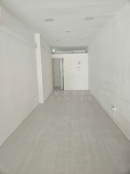 Jalan Pisang, Jalan Pisang, Beach Road / Bugis / Rochor, 600 sqft, Shop / Shophouse For Rent, by Syed Mohamad Aljunied, 24214042 - CommercialGuru.com.sg
