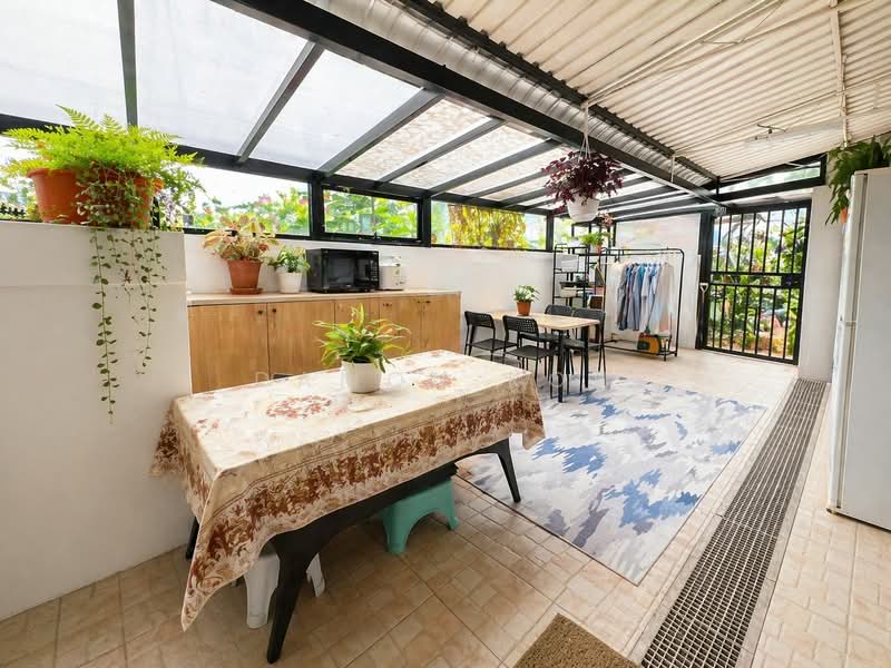 Freehold Semi D @ Changi, , 4 Bedrooms, 2,700 sqft, Semi-Detached House For Sale, by Damon Koh, 24214260 - PropertyGuru.com.sg