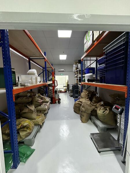 CT Foodchain, 200 Pandan Loop, 1,787 sqft, Factory / Workshop (B2) For Sale, by Pamela Lin, 24215095 - CommercialGuru.com.sg