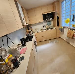 For Rent - 356B Admiralty Drive