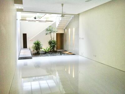 For Sale - Emerald Hill Conservation Area